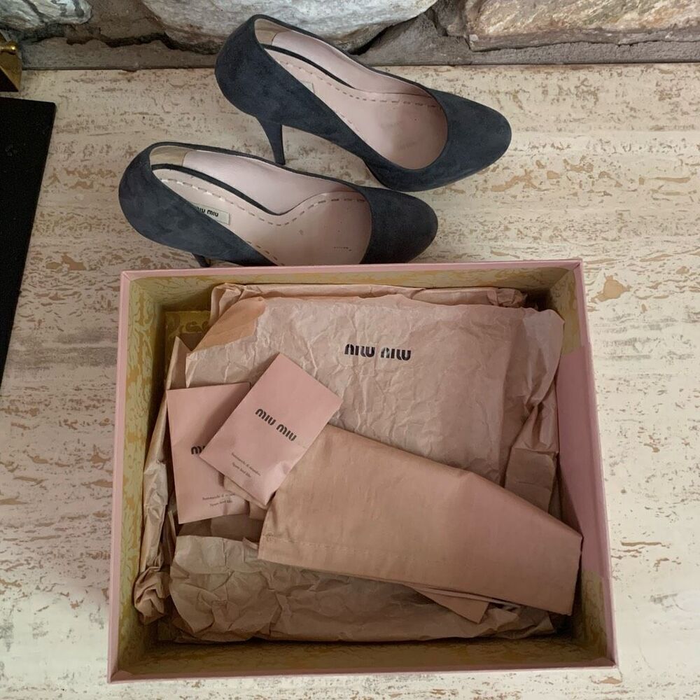 Miu Miu Women’s  Grey suede covered platform pumps size 37.5 - Picture 13 of 13